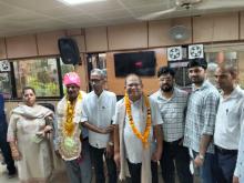 श्री बाबूलाल मीना, उपनिदेशक (भाषा) एवं श्री द्वारका दास अवर श्रेणी लिपिक का सेवानिवृत्ति कार्यक्रम